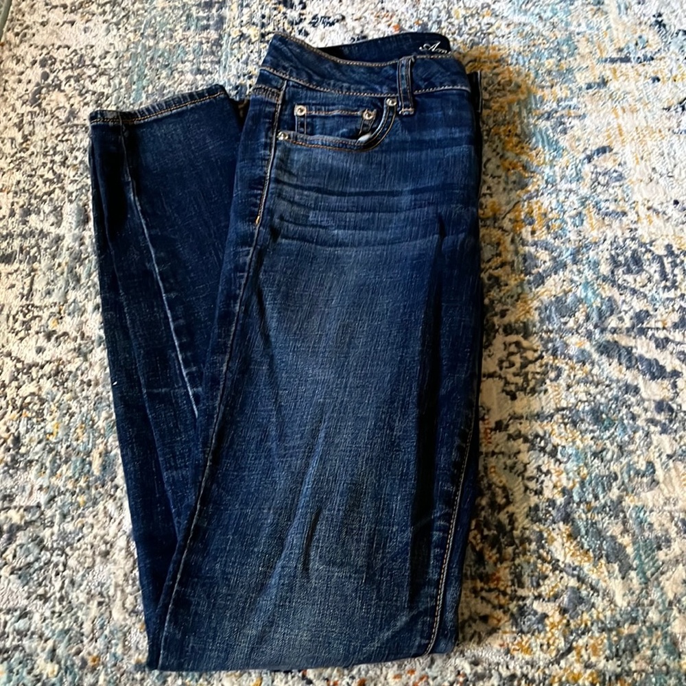 American Eagle super skinny size 8 long 99% cotton 1% spandex